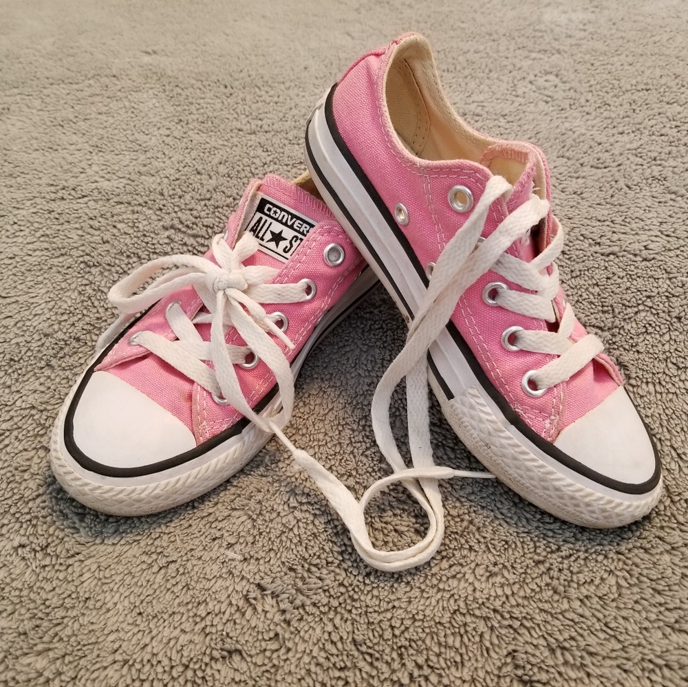 Kids Pink Converse All Stars Chuck Taylor's